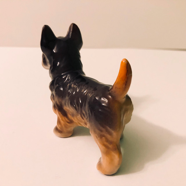 Vintage Small Scottish Terrier Figurine 3.5 Inch Long Dog Figure in Arts & Collectibles in City of Toronto - Image 4