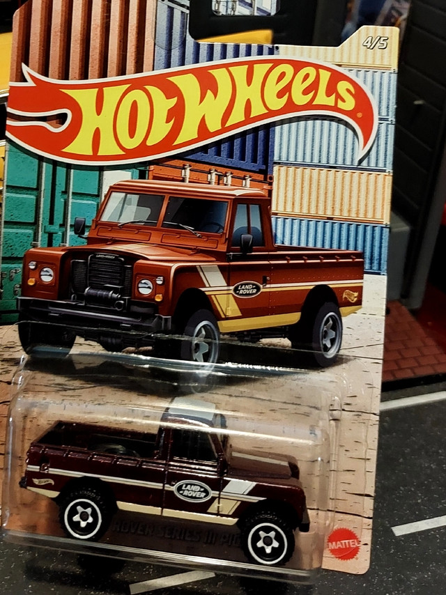 DIECAST CARS & TRUCKS 1:64 HOT WHEELS  in Toys & Games in Hamilton - Image 2