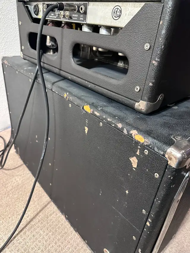 Sell separately: Fender Bassman Head/2x12 Cabinet in Amps & Pedals in Edmonton - Image 3