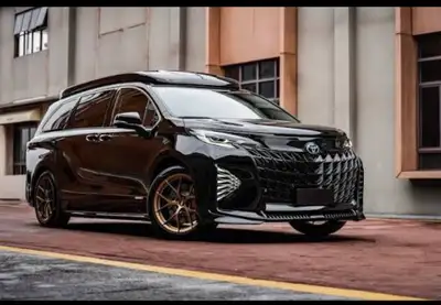 Toronto to Montreal ride in luxury car, View more