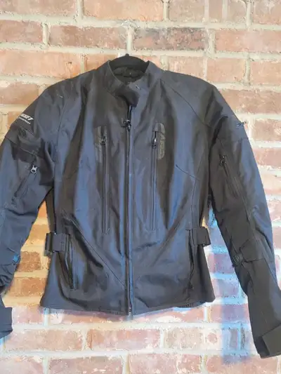 Womens XS Joe Rocket armored jacket. In excellent condition with many great features including armor...