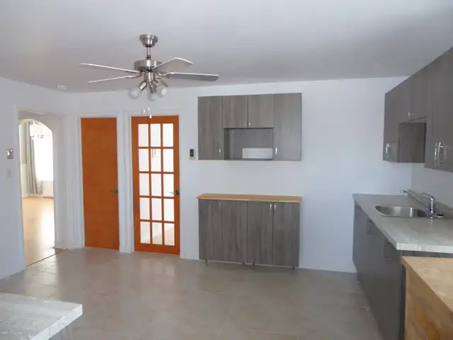 Logement 3 1/2 lumineux à deux pas du vieux Lévis in Long Term Rentals in Lévis - Image 2