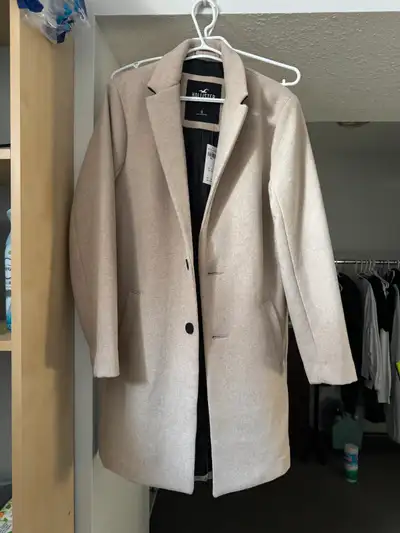 Hollister Light Tan Beige Coat Men size S (Never Worn), View more