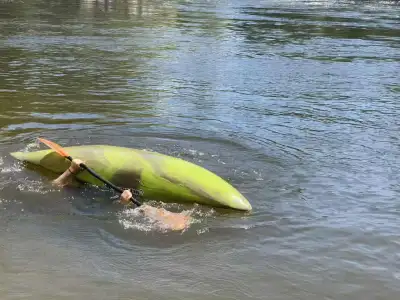 Cours de kayak d'eau vive initiation à la roulade, View more