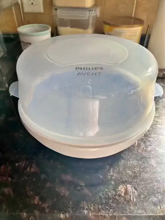 Philips AVENT Microwave Steam Sterilizer for Bottles in Other in Ottawa - Image 2
