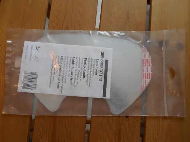 3M 6885 Faceshield Covers - NEW pack of 25 Includes Std. Postage in Other Business & Industrial in Barrie - Image 2