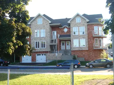 Good location   Few minute to Ottawa