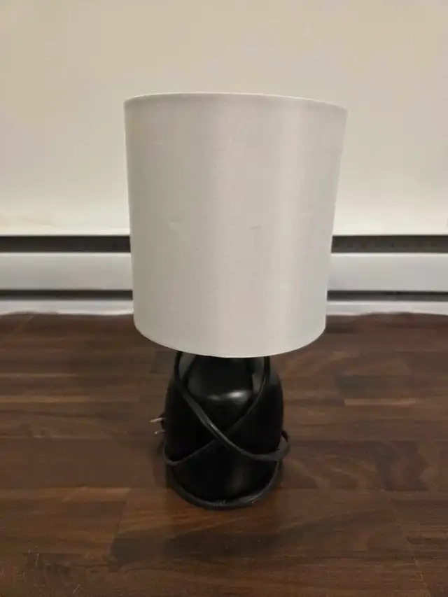 Lampe et lampadaires in Indoor Lighting & Fans in Laval / North Shore - Image 2