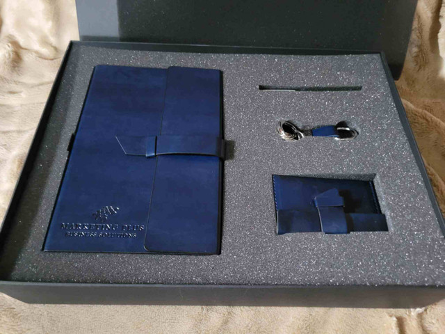 4 Piece Executive Gift Set in Other Business & Industrial in Cambridge