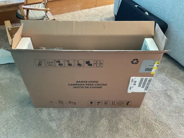 Whirlpool Range Hood in Stoves, Ovens & Ranges in City of Halifax - Image 4