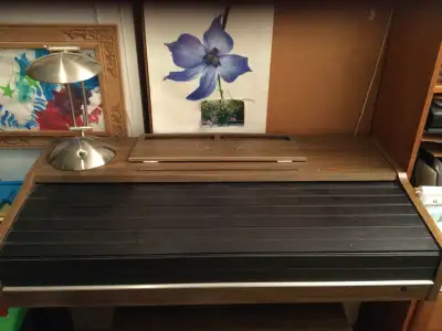 orgue fonctionnel et en bonne état., View more