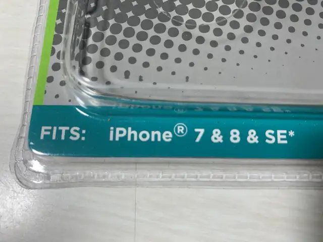 *NEW* iPhone 7 / 8 / SE case, clear silicone in Cell Phone Accessories in City of Toronto - Image 3