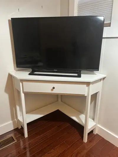 40” Toshiba TV, View more