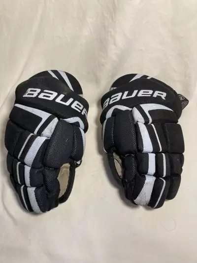 Bauer Vapor Pro Hockey Gloves Yth. 9”, View more