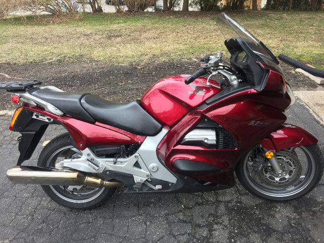 2005 Honda ST1300 ABS in Sport Touring in Norfolk County - Image 2