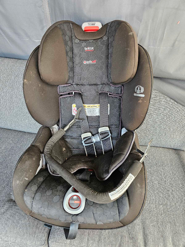 Britax Boulevard ClickTight Convertible Car Seat - READ AD in Strollers, Carriers & Car Seats in Strathcona County