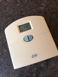 Programmable 7-day Hunter Thermostat