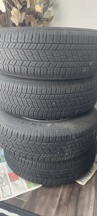 Yokohoma Geolander tyres with Mitsubishi RVR Alloy Rims-P215/70R16- $1000