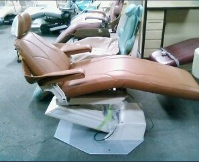Dental Chair Reupholstery  in Other in Vancouver - Image 2