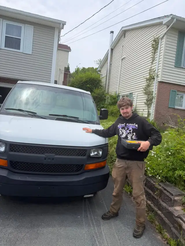 2 Movers + Van – Moving & Junk Removal – $80/hr532102116793405442
