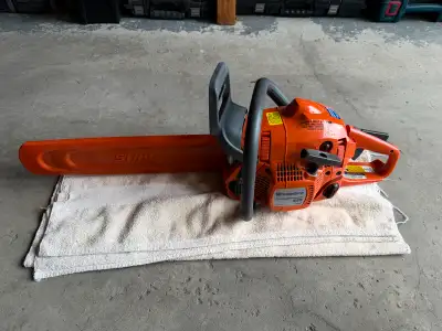 Husqvarna 435 Chainsaw, View more