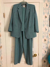 Women's teal 3 piece suit, jacket, pants, top