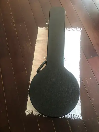 Gold Tone AC 6 Mini 6 string banjo with hard shell case, Save over $150.00. Asking $475.00 o.b.o.
