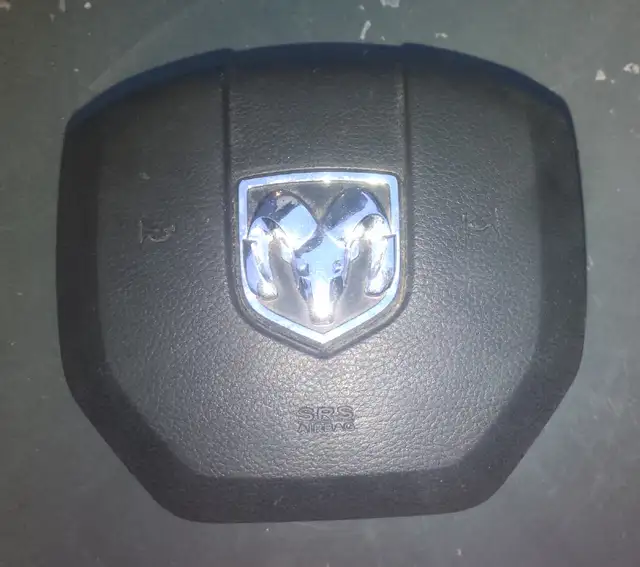 Ram Truck Steering Wheel airbags 2009 - 2018 1500 2500 3500 4500 in Other Parts & Accessories in Calgary - Image 2