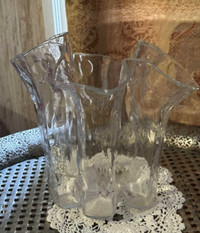 MUURLA FINLAND EVA CLEAR HANDKERCHIEF RUFFLED ART GLASS 1980’s