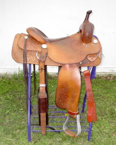 Consignment: Custom 17" cutting saddle, NICE!, View more