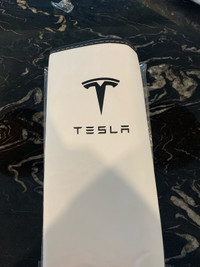 Tesla centre console trays and cover