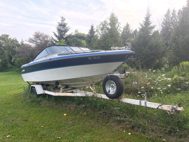 Tempest Bowrider (Boat and Trailer) in Powerboats & Motorboats in Mississauga / Peel Region