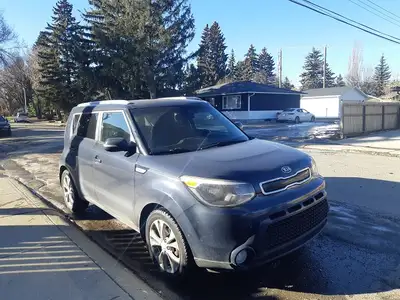 SELLING OUR 2015 KIA SOUL FOR $7900 YES, IT IS AVAILABLE ACTIVE STATUS AUTOMATIC VERY BEAUTIFUL DARK...