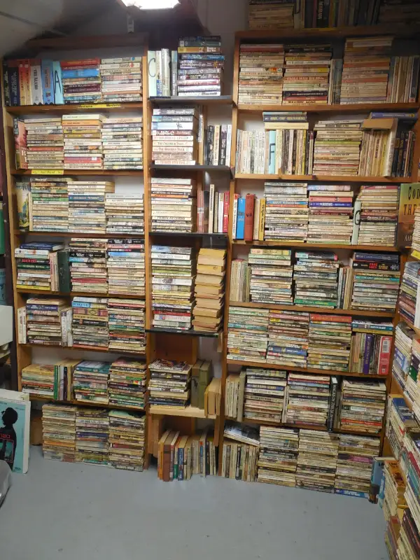 WESTERN BOOKS in Fiction in Gatineau - Image 2