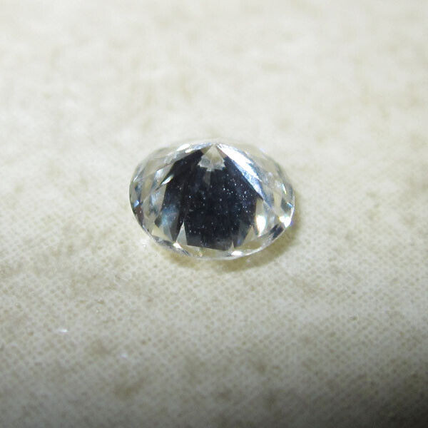 Diamond, round brilliant, 0.31 carat, with evaluation report dans Bijoux et montres  à Edmundston - Image 2