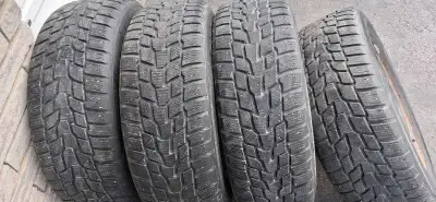 Hyundai Winter Tires on steel rims - Cooper Evolution winter - 225 / 60R17 - Directional - fits Tucs...
