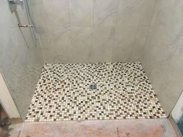 Residential renovation: bathroom, kitchen, basement62863247145090124