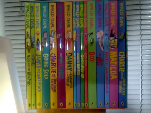 Roald Dahl Collection 15 Book Boxed Set by Roald Dahl in Children & Young Adult in City of Toronto - Image 4