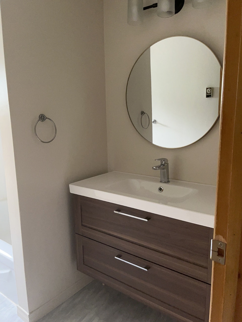 Apartment for rent: 2 Bedroom utilities included in Quinte West 5