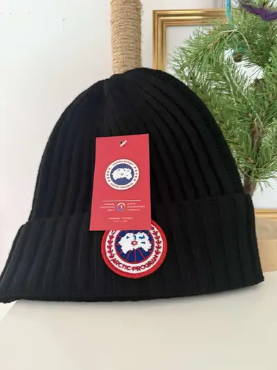 Canada goose beanie , View more
