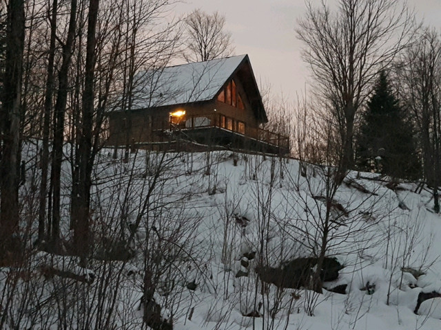Chalet Ici Maintenant Orford
 in Quebec - Image 2