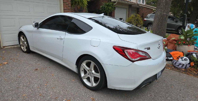 2016 Hyundai Genesis Coupe - PENDING in Cars & Trucks in Oakville / Halton Region - Image 2
