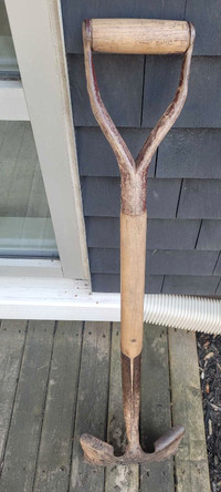 Antique fully functional CNR shovel