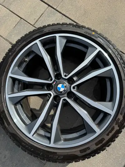Selling almost new Pirelli SottoZero Winter Tires. 225/45 R19 96V M&S. Tires purchased in Fall 2025...
