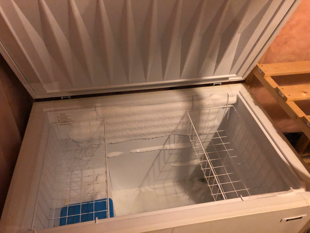 10.2 Cu Ft Chest Freezer - Emptied and ready to pick up | Freezers | Ottawa  | Kijiji