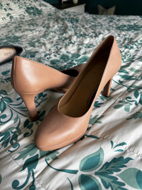 Size 10 ww heels 