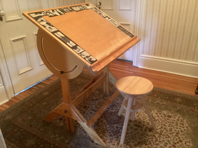 Table à dessin et banc ajustables dans Bureaux  à Saint-Jean-sur-Richelieu - Image 2