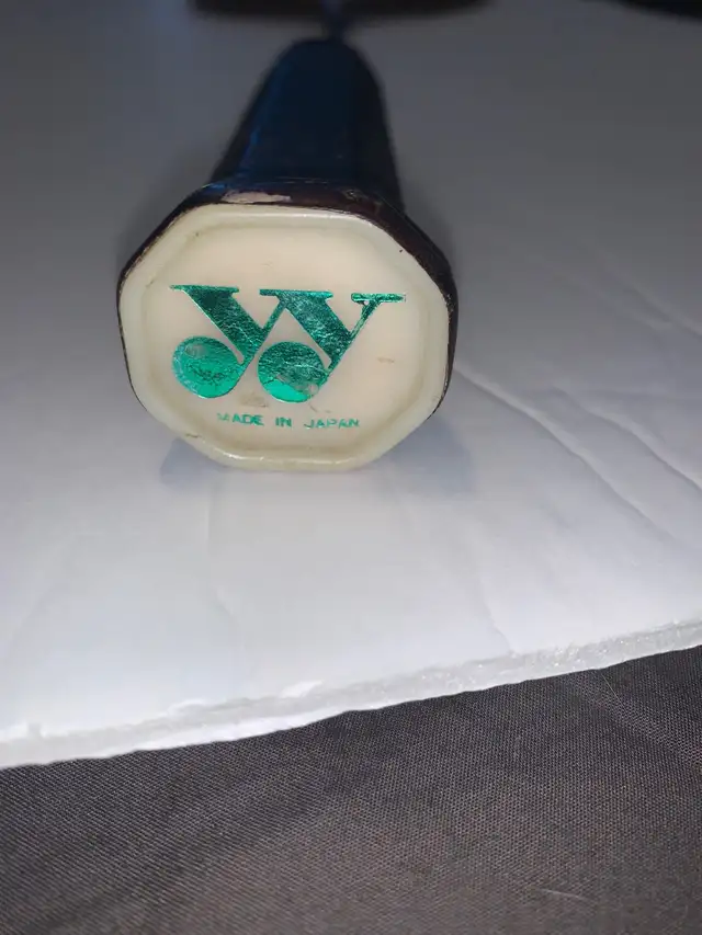 Rare find Vtg (over 40 yrs) Yonex Badminton Wooden Racket H-G3 in Arts & Collectibles in Markham / York Region - Image 8
