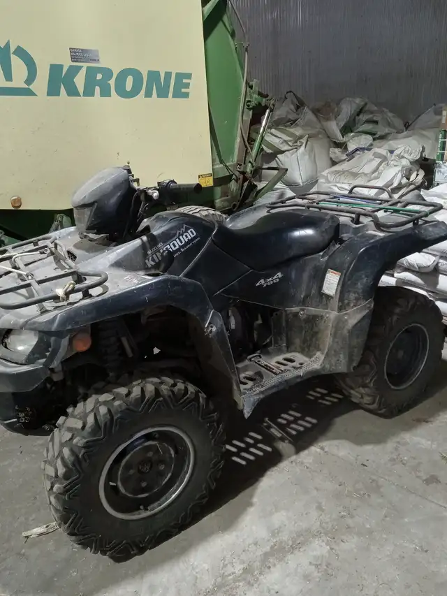 VTT  SUZUKI 700 2007 in ATVs in Drummondville - Image 2