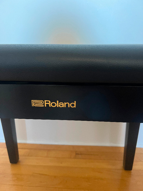 Roland Piano Bench w Storage New Unused in Other in Moncton - Image 2